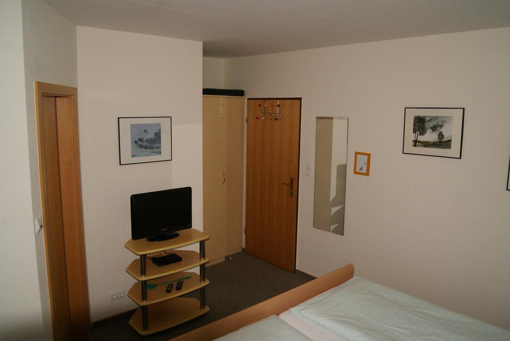 Pension Sielmoewe Neuharlingersiel Room photo